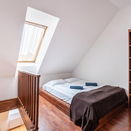 Beautiful Apartment With Ac ブダペスト エクステリア 写真