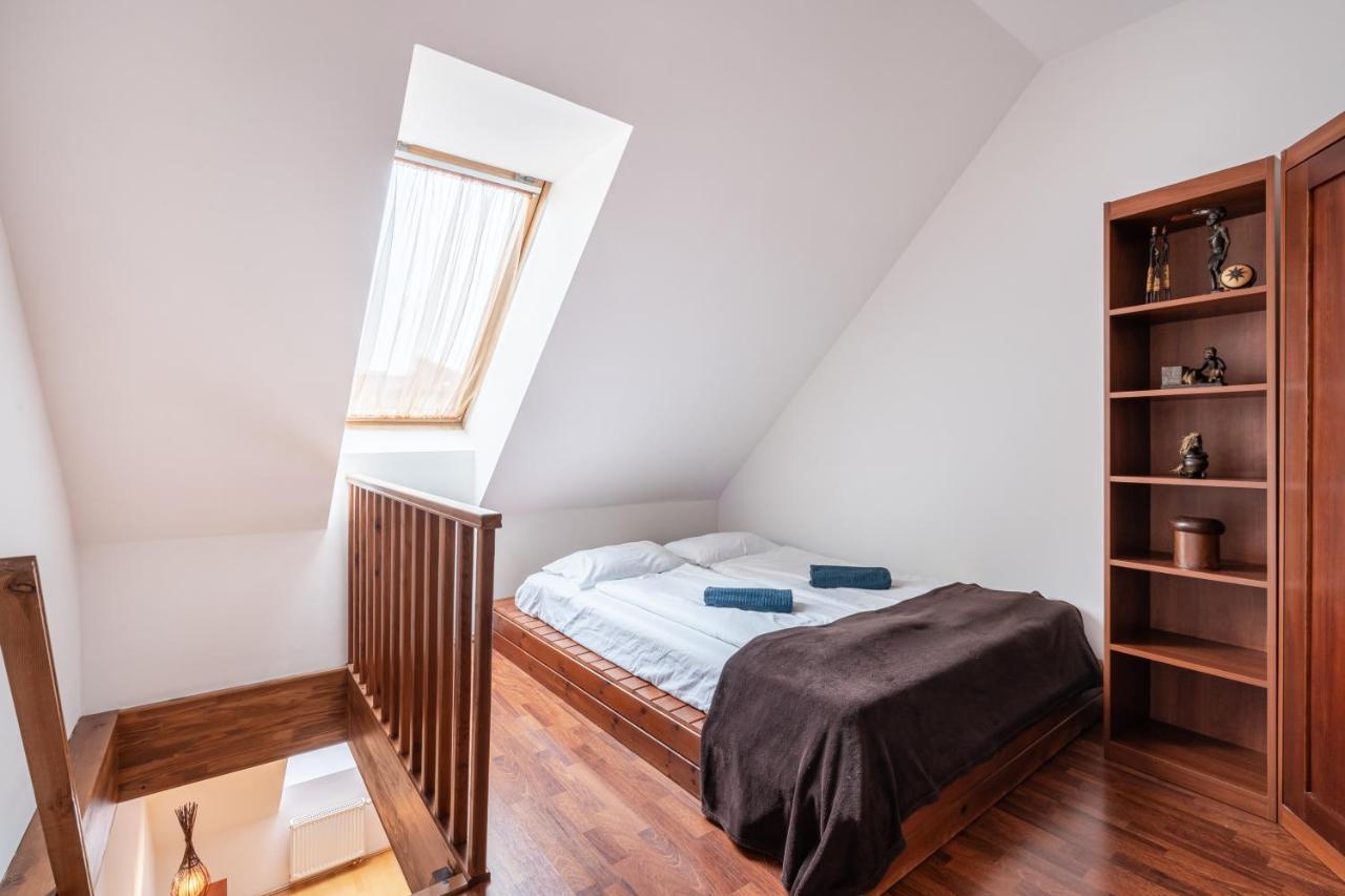 Beautiful Apartment With Ac ブダペスト エクステリア 写真